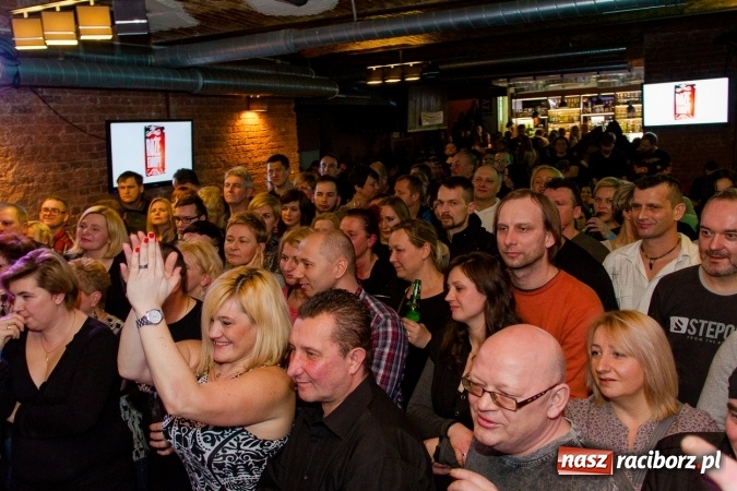 Zdjęcie w galerii na portalu naszraciborz.pl: Legenda polskiego rocka zagrała wczoraj w Raciborzu wiadomości z regionu