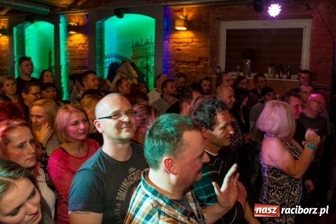 Zdjęcie w galerii na portalu naszraciborz.pl: Legenda polskiego rocka zagrała wczoraj w Raciborzu wiadomości z regionu