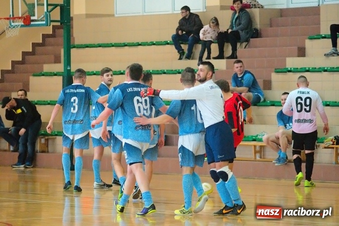 Zdjęcie w galerii na portalu naszraciborz.pl: IX Turniej o Puchar Wójta Gminy Rudnik za nami. Grzegorzowice z trofeum wiadomości z regionu