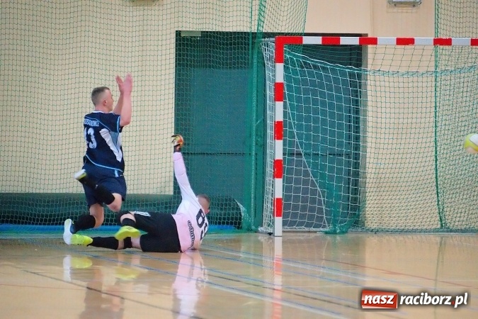 Zdjęcie w galerii na portalu naszraciborz.pl: IX Turniej o Puchar Wójta Gminy Rudnik za nami. Grzegorzowice z trofeum wiadomości z regionu