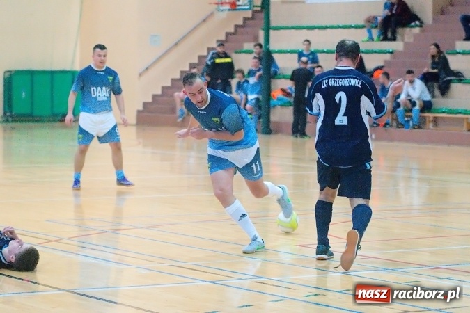 Zdjęcie w galerii na portalu naszraciborz.pl: IX Turniej o Puchar Wójta Gminy Rudnik za nami. Grzegorzowice z trofeum wiadomości z regionu