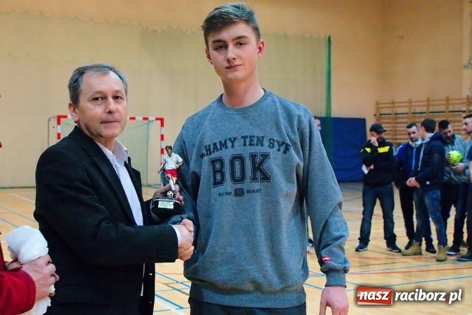 Zdjęcie w galerii na portalu naszraciborz.pl: IX Turniej o Puchar Wójta Gminy Rudnik za nami. Grzegorzowice z trofeum wiadomości z regionu