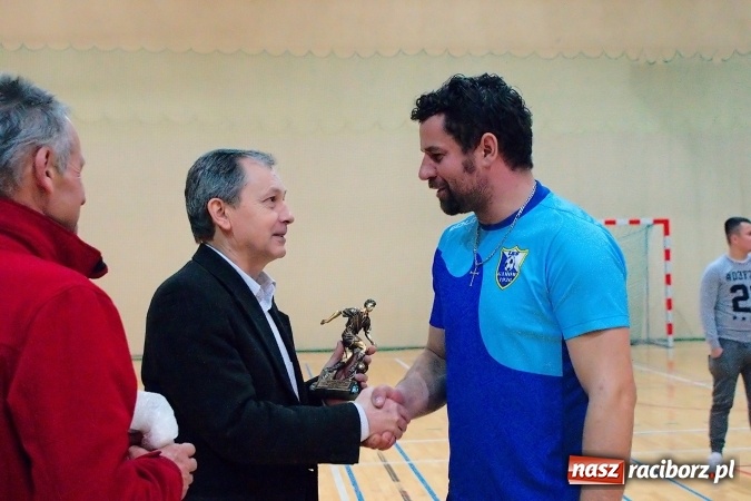 Zdjęcie w galerii na portalu naszraciborz.pl: IX Turniej o Puchar Wójta Gminy Rudnik za nami. Grzegorzowice z trofeum wiadomości z regionu