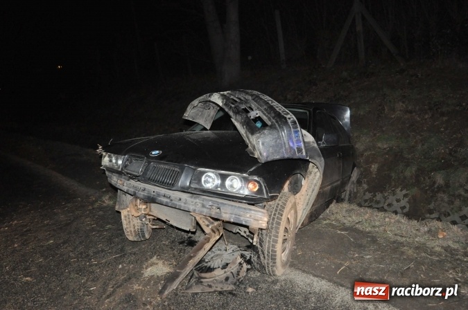 Zdjęcie w galerii na portalu naszraciborz.pl: Rozbił BMW w Brzeziu. Nie miał nigdy prawa jazdy! wiadomości z regionu