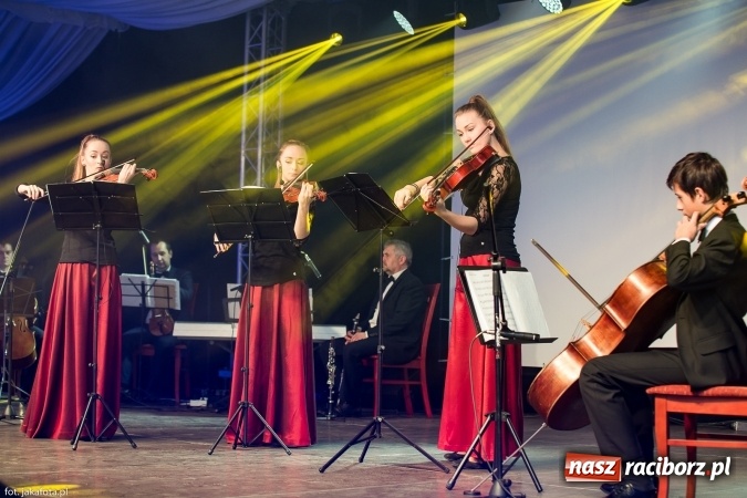 Zdjęcie w galerii na portalu naszraciborz.pl: Gala pietrowickiego biznesu - sprawdź kto dostał wyr&oacute;żnienie! wiadomości z regionu