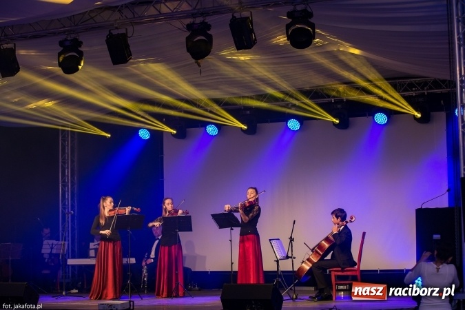 Zdjęcie w galerii na portalu naszraciborz.pl: Gala pietrowickiego biznesu - sprawdź kto dostał wyr&oacute;żnienie! wiadomości z regionu