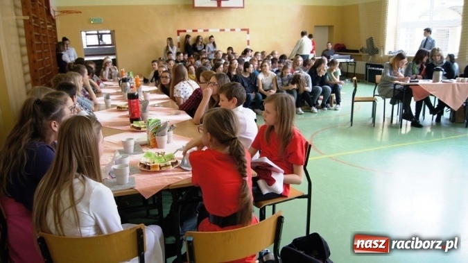 Zdjęcie w galerii na portalu naszraciborz.pl: II Powiatowy Przegląd Kolęd w Języku Angielskim i Niemieckim w Pietrowicach Wielkich wiadomości z regionu