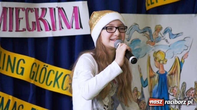 Zdjęcie w galerii na portalu naszraciborz.pl: II Powiatowy Przegląd Kolęd w Języku Angielskim i Niemieckim w Pietrowicach Wielkich wiadomości z regionu