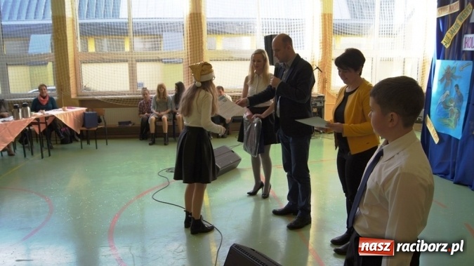 Zdjęcie w galerii na portalu naszraciborz.pl: II Powiatowy Przegląd Kolęd w Języku Angielskim i Niemieckim w Pietrowicach Wielkich wiadomości z regionu