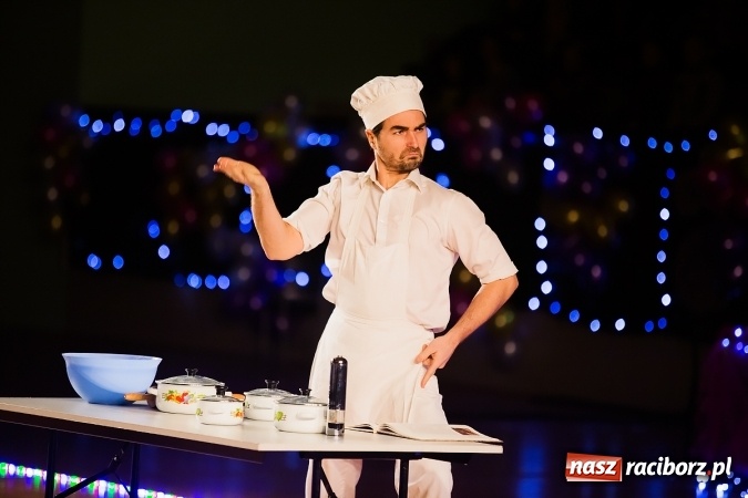 Zdjęcie w galerii na portalu naszraciborz.pl: X Jubileuszowa Karnawałowa Rewia Tańca w Arenie Rafako wiadomości z regionu