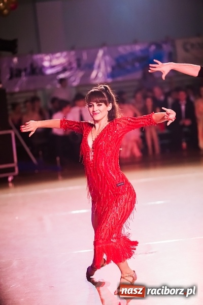 Zdjęcie w galerii na portalu naszraciborz.pl: X Jubileuszowa Karnawałowa Rewia Tańca w Arenie Rafako wiadomości z regionu