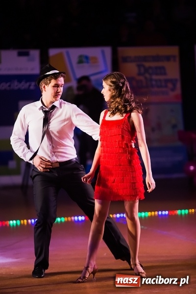Zdjęcie w galerii na portalu naszraciborz.pl: X Jubileuszowa Karnawałowa Rewia Tańca w Arenie Rafako wiadomości z regionu