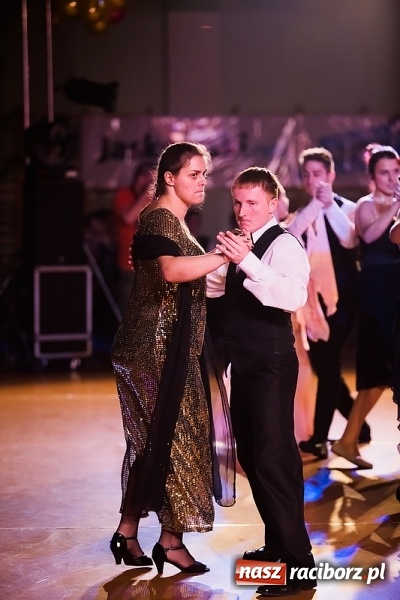 Zdjęcie w galerii na portalu naszraciborz.pl: X Jubileuszowa Karnawałowa Rewia Tańca w Arenie Rafako wiadomości z regionu