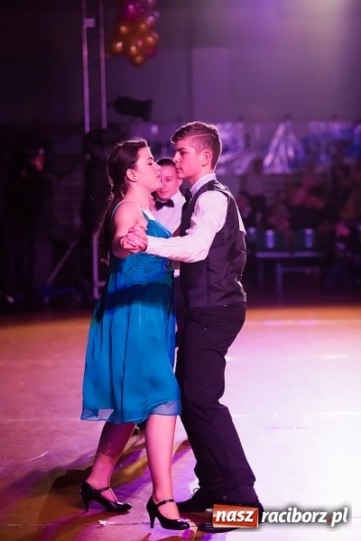 Zdjęcie w galerii na portalu naszraciborz.pl: X Jubileuszowa Karnawałowa Rewia Tańca w Arenie Rafako wiadomości z regionu