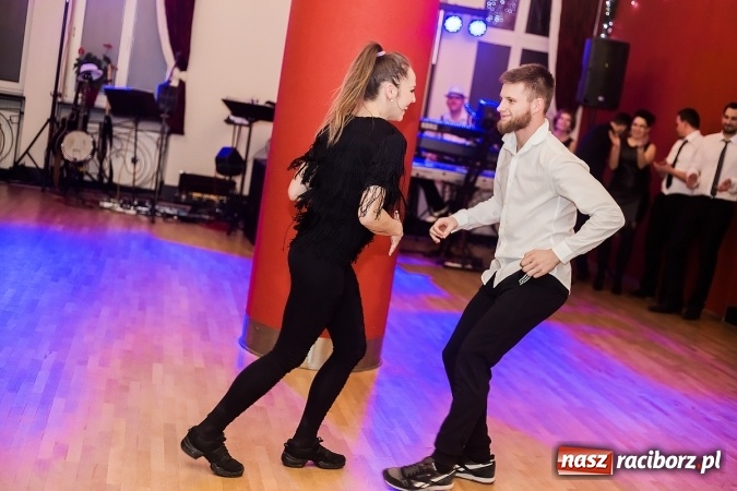 Zdjęcie w galerii na portalu naszraciborz.pl: Skaza i jej sympatycy oraz przyjaciele bawili się w Raciborskiej wiadomości z regionu