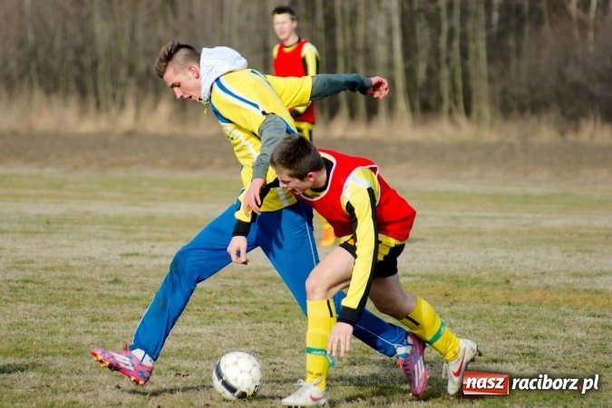 Zdjęcie w galerii na portalu naszraciborz.pl: Sparing: Markowice bez pomysłu na grę uległy Stali z Kuźni Raciborskiej wiadomości z regionu