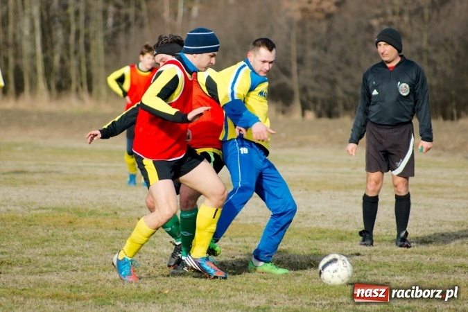 Zdjęcie w galerii na portalu naszraciborz.pl: Sparing: Markowice bez pomysłu na grę uległy Stali z Kuźni Raciborskiej wiadomości z regionu