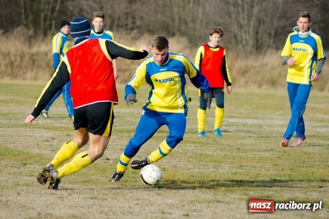 Zdjęcie w galerii na portalu naszraciborz.pl: Sparing: Markowice bez pomysłu na grę uległy Stali z Kuźni Raciborskiej wiadomości z regionu