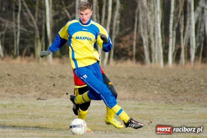 Zdjęcie w galerii na portalu naszraciborz.pl: Sparing: Markowice bez pomysłu na grę uległy Stali z Kuźni Raciborskiej wiadomości z regionu