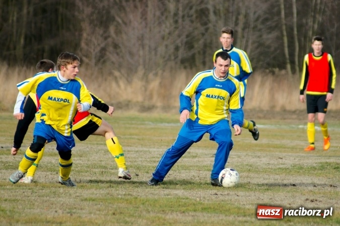 Zdjęcie w galerii na portalu naszraciborz.pl: Sparing: Markowice bez pomysłu na grę uległy Stali z Kuźni Raciborskiej wiadomości z regionu