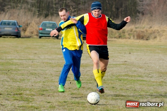 Zdjęcie w galerii na portalu naszraciborz.pl: Sparing: Markowice bez pomysłu na grę uległy Stali z Kuźni Raciborskiej wiadomości z regionu