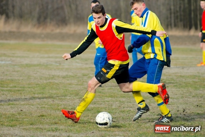Zdjęcie w galerii na portalu naszraciborz.pl: Sparing: Markowice bez pomysłu na grę uległy Stali z Kuźni Raciborskiej wiadomości z regionu