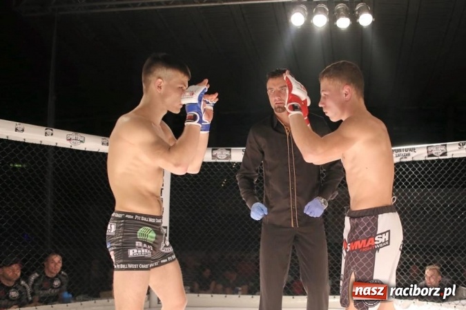 Zdjęcie w galerii na portalu naszraciborz.pl: Night Of Heroes 3 - debiut raciborzanina na remis wiadomości z regionu