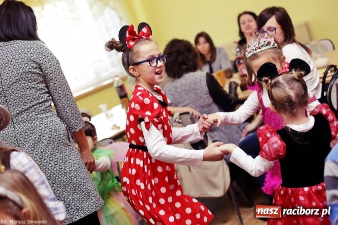 Zdjęcie w galerii na portalu naszraciborz.pl: Dziecięcy bal karnawałowy w Krzanowicach wiadomości z regionu