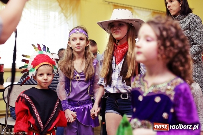 Zdjęcie w galerii na portalu naszraciborz.pl: Dziecięcy bal karnawałowy w Krzanowicach wiadomości z regionu