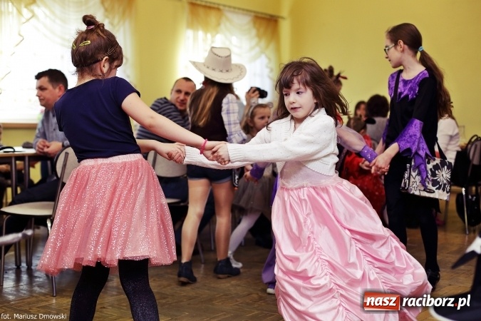 Zdjęcie w galerii na portalu naszraciborz.pl: Dziecięcy bal karnawałowy w Krzanowicach wiadomości z regionu