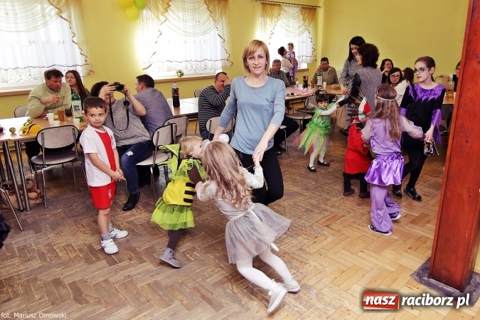 Zdjęcie w galerii na portalu naszraciborz.pl: Dziecięcy bal karnawałowy w Krzanowicach wiadomości z regionu