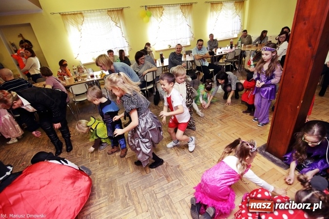 Zdjęcie w galerii na portalu naszraciborz.pl: Dziecięcy bal karnawałowy w Krzanowicach wiadomości z regionu
