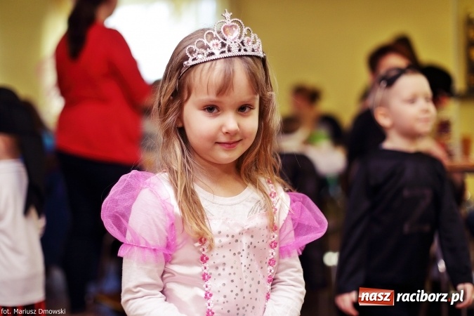 Zdjęcie w galerii na portalu naszraciborz.pl: Dziecięcy bal karnawałowy w Krzanowicach wiadomości z regionu