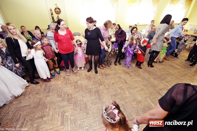 Zdjęcie w galerii na portalu naszraciborz.pl: Dziecięcy bal karnawałowy w Krzanowicach wiadomości z regionu