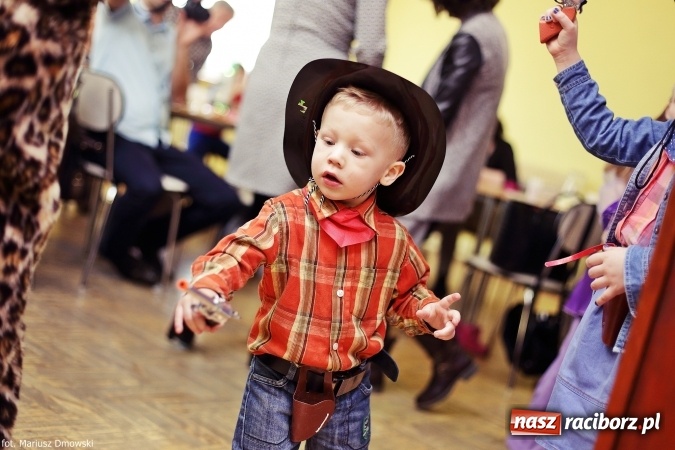 Zdjęcie w galerii na portalu naszraciborz.pl: Dziecięcy bal karnawałowy w Krzanowicach wiadomości z regionu