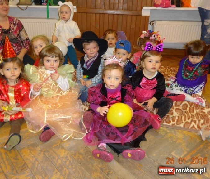 Zdjęcie w galerii na portalu naszraciborz.pl: Fikusie w Strzesze cieszą się z zimy wiadomości z regionu