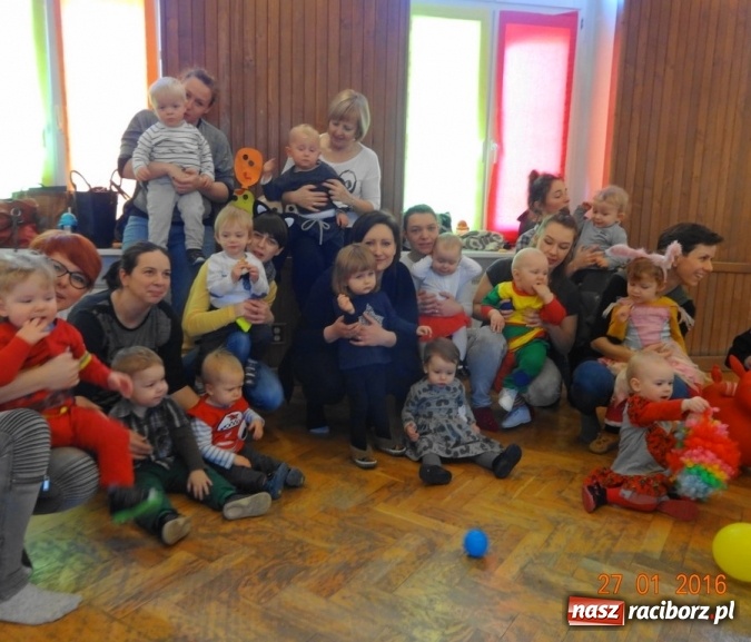 Zdjęcie w galerii na portalu naszraciborz.pl: Fikusie w Strzesze cieszą się z zimy wiadomości z regionu