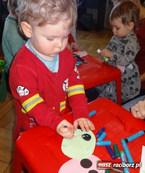 Zdjęcie w galerii na portalu naszraciborz.pl: Fikusie w Strzesze cieszą się z zimy wiadomości z regionu