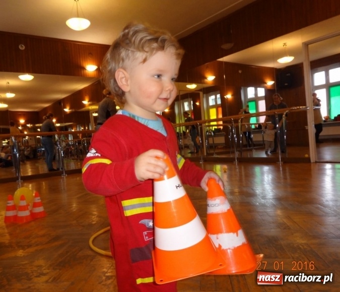 Zdjęcie w galerii na portalu naszraciborz.pl: Fikusie w Strzesze cieszą się z zimy wiadomości z regionu