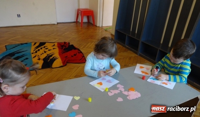 Zdjęcie w galerii na portalu naszraciborz.pl: Fikusie w Strzesze cieszą się z zimy wiadomości z regionu