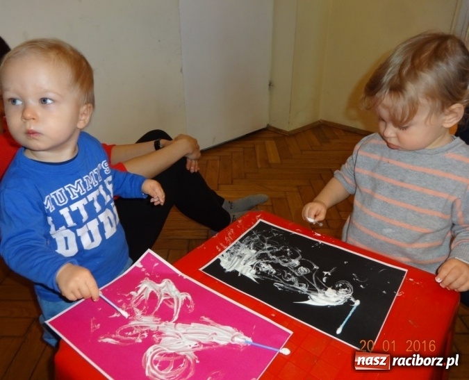 Zdjęcie w galerii na portalu naszraciborz.pl: Fikusie w Strzesze cieszą się z zimy wiadomości z regionu