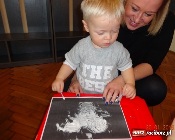 Zdjęcie w galerii na portalu naszraciborz.pl: Fikusie w Strzesze cieszą się z zimy wiadomości z regionu