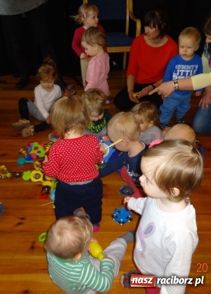 Zdjęcie w galerii na portalu naszraciborz.pl: Fikusie w Strzesze cieszą się z zimy wiadomości z regionu