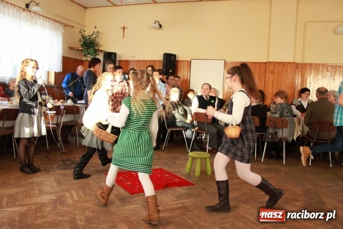 Zdjęcie w galerii na portalu naszraciborz.pl: Tu jest Tw&oacute;j dom - XI spotkanie senior&oacute;w w Wojnowicach wiadomości z regionu