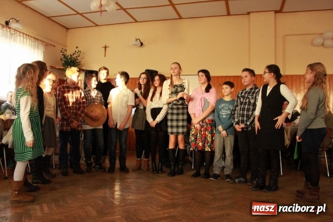 Zdjęcie w galerii na portalu naszraciborz.pl: Tu jest Tw&oacute;j dom - XI spotkanie senior&oacute;w w Wojnowicach wiadomości z regionu