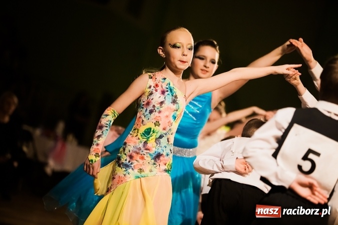 Zdjęcie w galerii na portalu naszraciborz.pl: II Dziecięca Karnawałowa Rewia Tańca w Arenie Rafako wiadomości z regionu