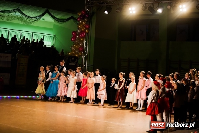 Zdjęcie w galerii na portalu naszraciborz.pl: II Dziecięca Karnawałowa Rewia Tańca w Arenie Rafako wiadomości z regionu