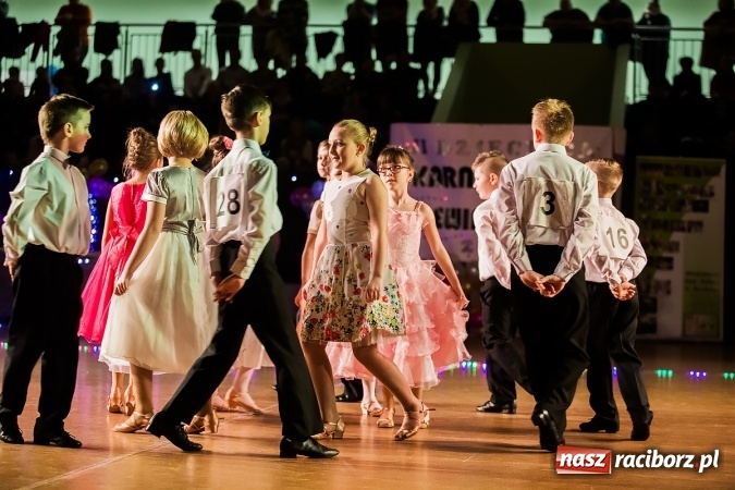 Zdjęcie w galerii na portalu naszraciborz.pl: II Dziecięca Karnawałowa Rewia Tańca w Arenie Rafako wiadomości z regionu
