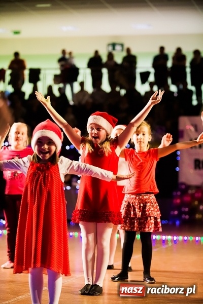 Zdjęcie w galerii na portalu naszraciborz.pl: II Dziecięca Karnawałowa Rewia Tańca w Arenie Rafako wiadomości z regionu