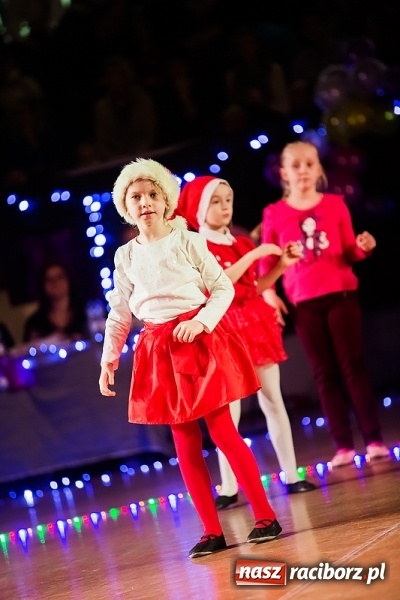 Zdjęcie w galerii na portalu naszraciborz.pl: II Dziecięca Karnawałowa Rewia Tańca w Arenie Rafako wiadomości z regionu